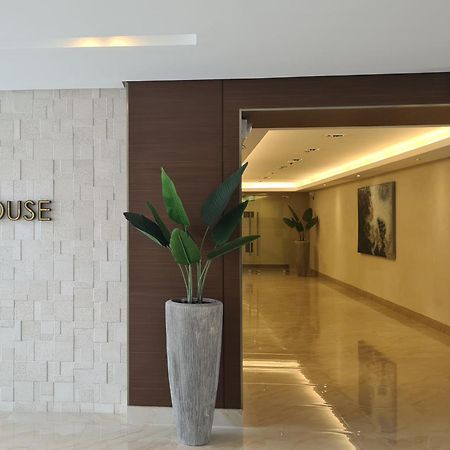 Cozy Penthouse 2Br Suite W Balcony - Amazing Manila Bay View And City Skyline Near Moa Pasay Exterior photo