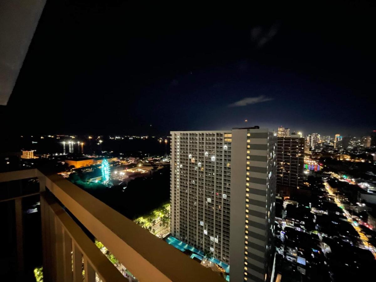 Cozy Penthouse 2Br Suite W Balcony - Amazing Manila Bay View And City Skyline Near Moa Pasay Exterior photo